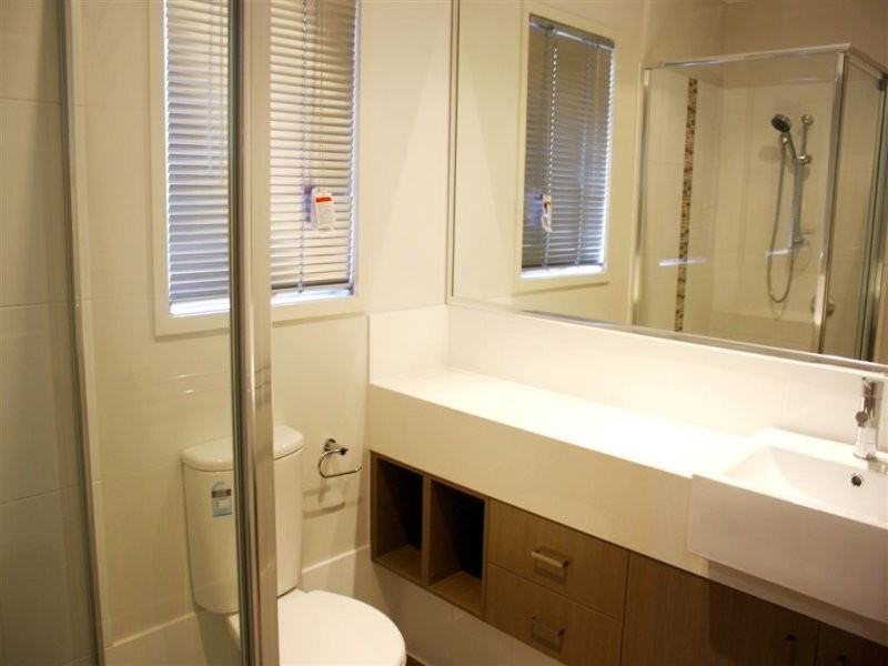 Pacific Pines QLD 4211