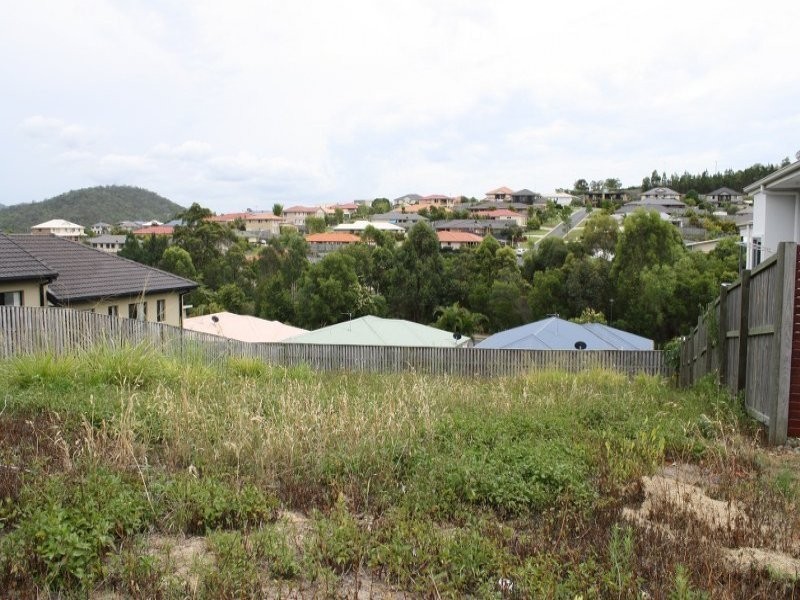 11 Ainslie Street, Pacific Pines QLD 4211