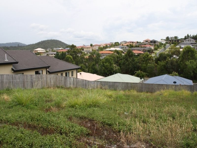 11 Ainslie Street, Pacific Pines QLD 4211