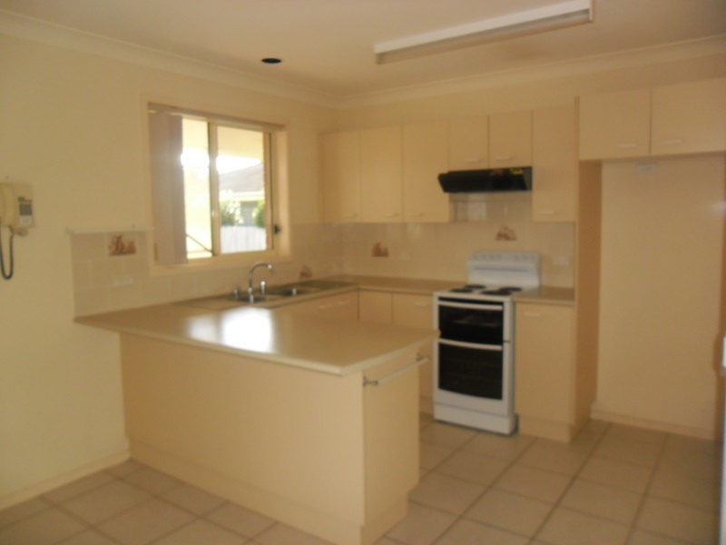 7 Bourke Close, Vincentia NSW 2540