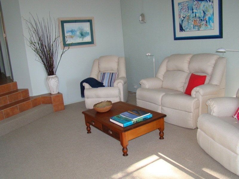 4/6 Lister  Court, Hyams Beach NSW 2540