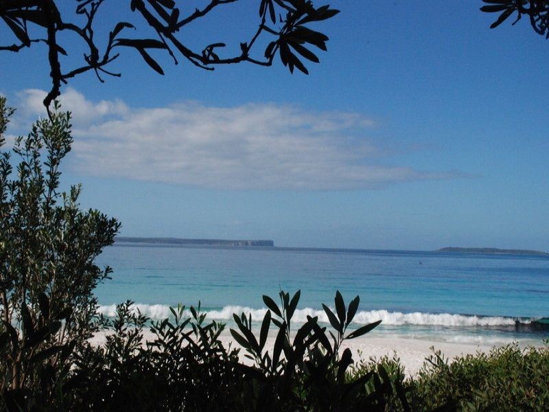 4/6 Lister  Court, Hyams Beach NSW 2540