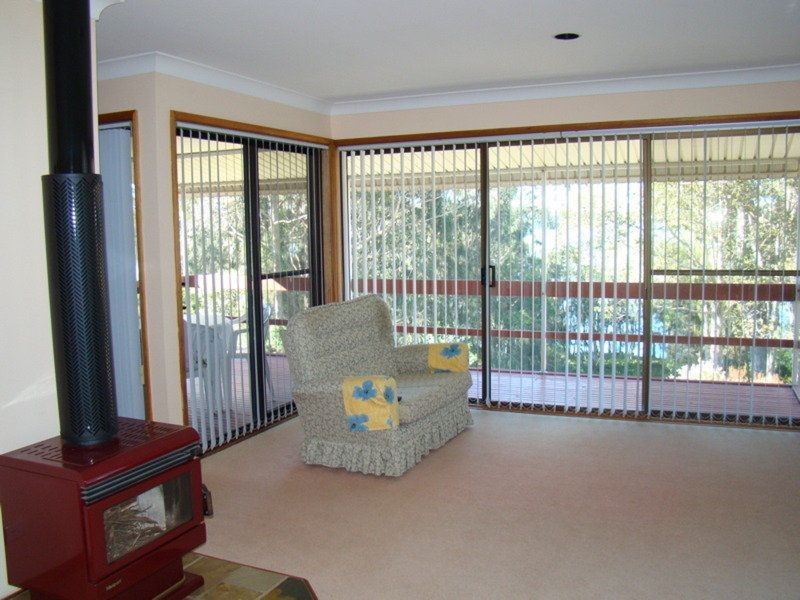 15 Boathaven Avenue, Basin View NSW 2540