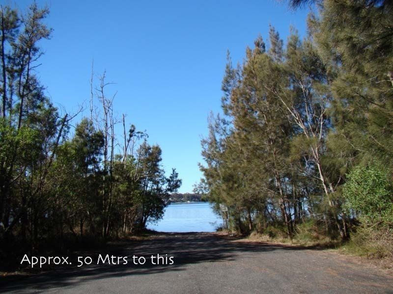 15 Boathaven Avenue, Basin View NSW 2540