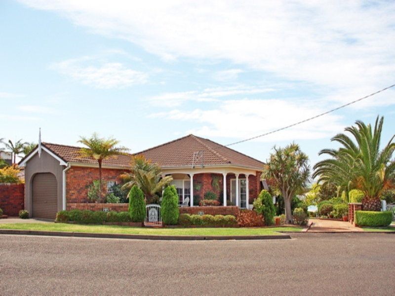 9 Field Street, Huskisson NSW 2540