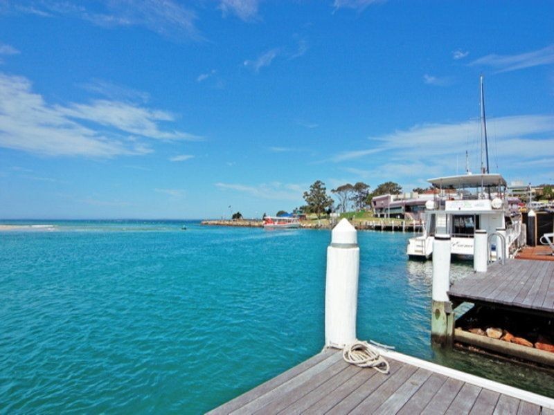 9 Field Street, Huskisson NSW 2540