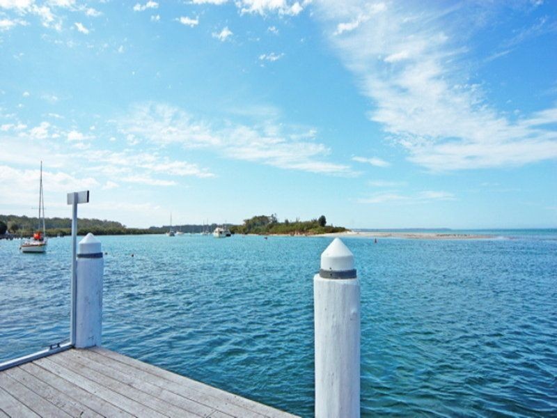 9 Field Street, Huskisson NSW 2540