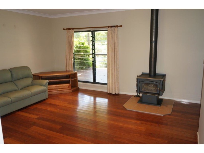 6 Tomerong Street, Tomerong NSW 2540