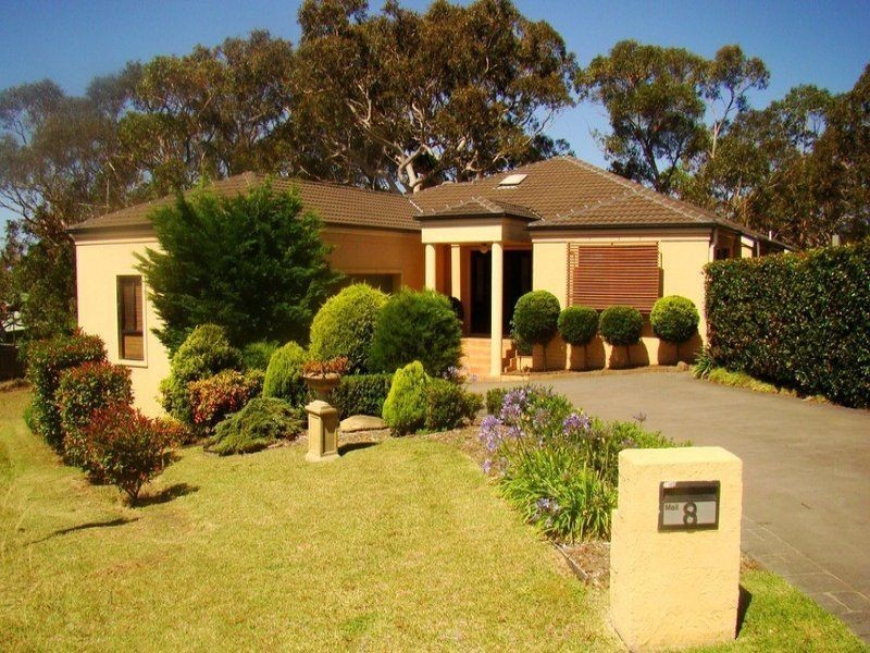 8 Irwin  Place, Vincentia NSW 2540