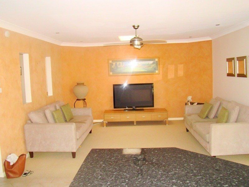 8 Irwin  Place, Vincentia NSW 2540