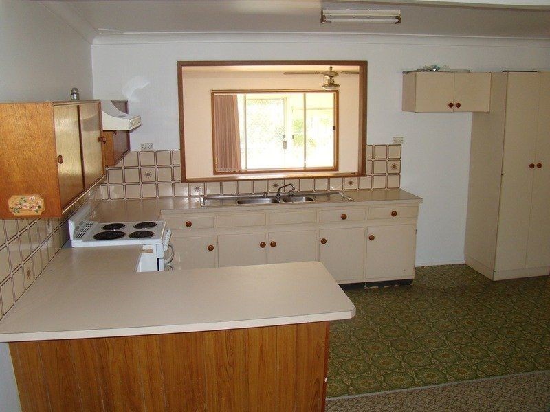 143 Macleans Point Road, Sanctuary Point NSW 2540