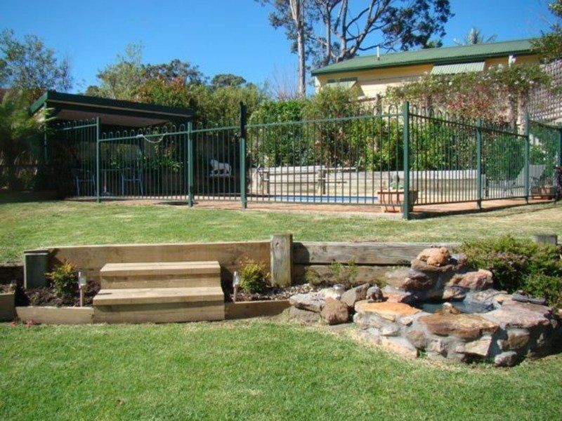 8 Wahroonga Place, St Georges Basin NSW 2540