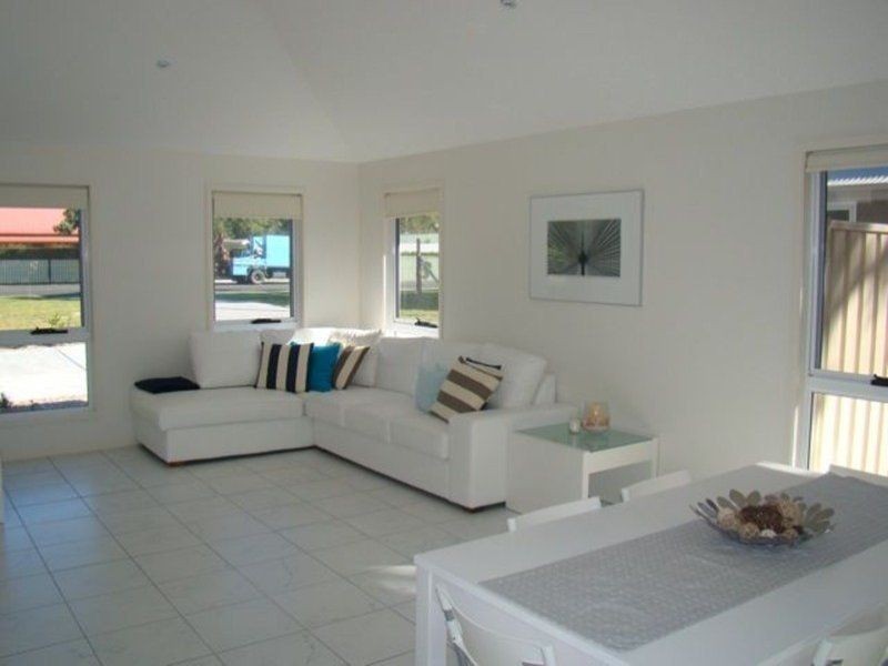 1/5 Keppel  Street, Huskisson NSW 2540