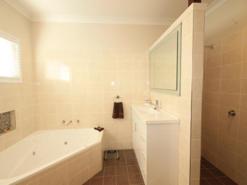47 St George Avenue, Vincentia NSW 2540