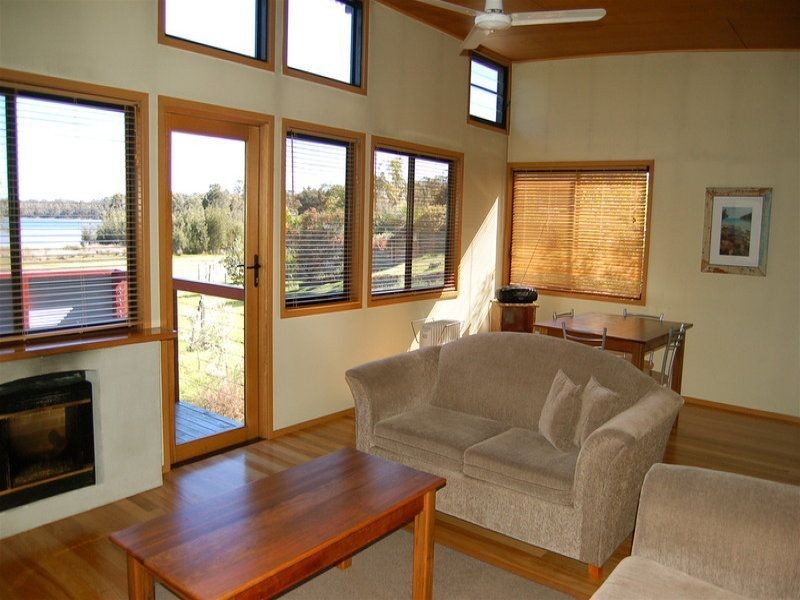 6 Caulfiled Parade, Old Erowal Bay NSW 2540