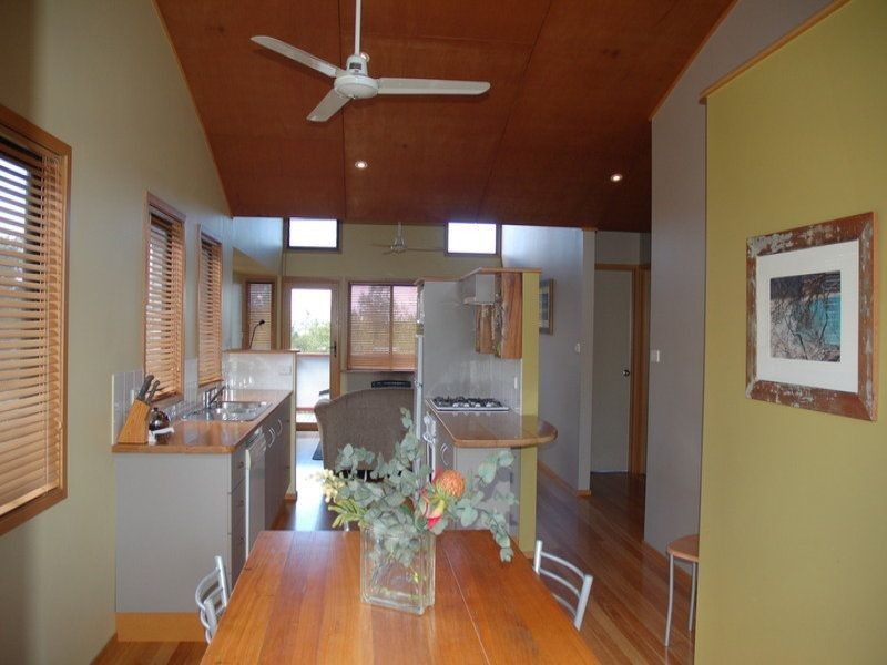 6 Caulfiled Parade, Old Erowal Bay NSW 2540
