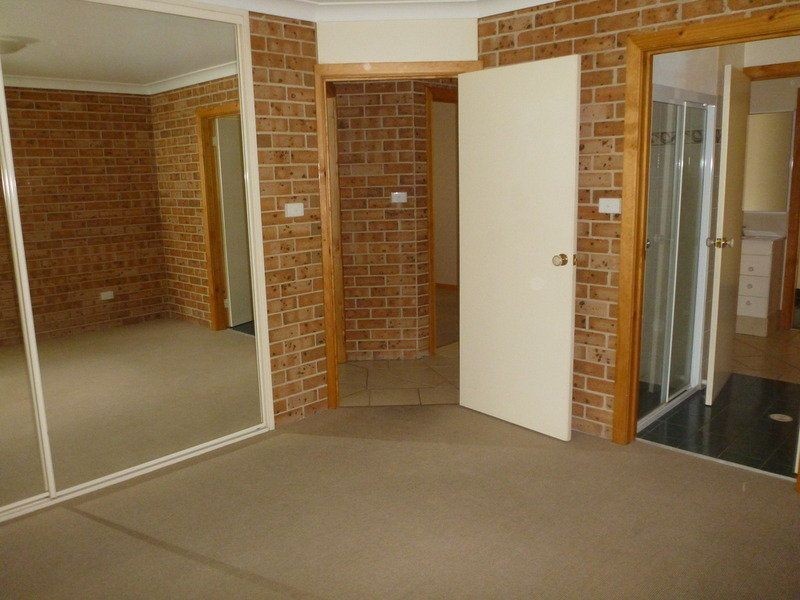 2/11 Leumeah Street, Sanctuary Point NSW 2540