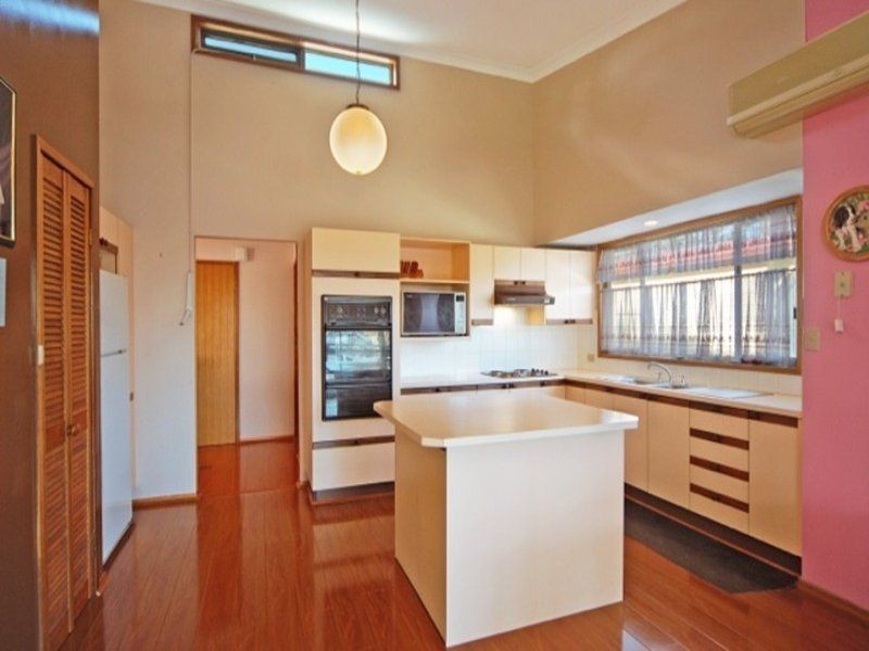 95 Walmer Avenue, Sanctuary Point NSW 2540