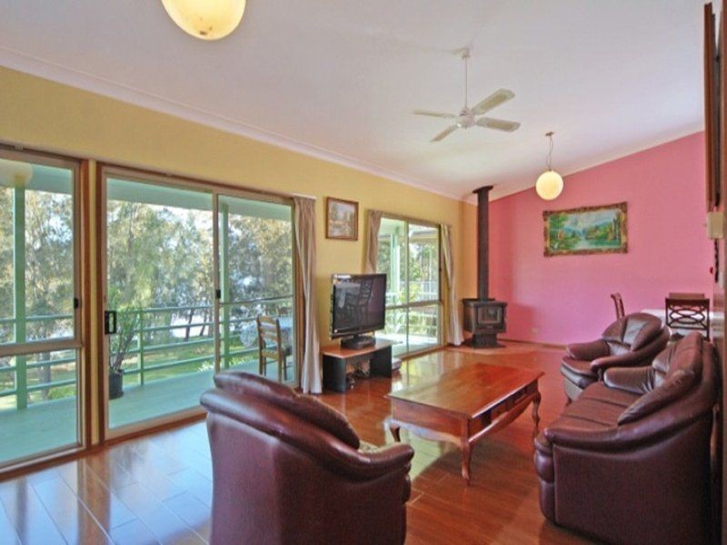 95 Walmer Avenue, Sanctuary Point NSW 2540