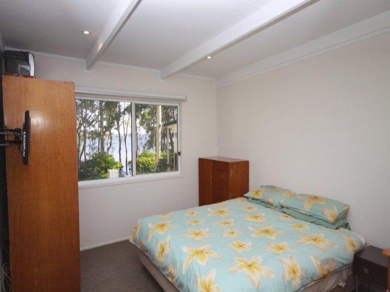 63 Walmer  Avenue, Sanctuary Point NSW 2540