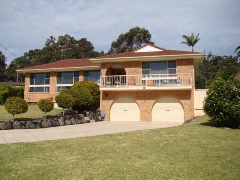 14 Collett  Place, St Georges Basin NSW 2540