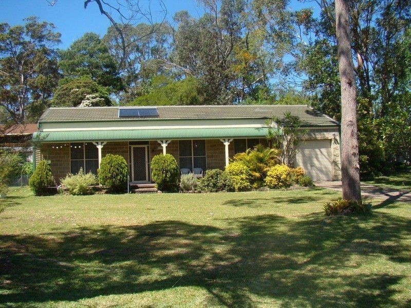 220 Macleans Point  Road, Sanctuary Point NSW 2540