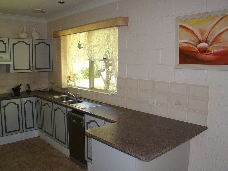 220 Macleans Point  Road, Sanctuary Point NSW 2540