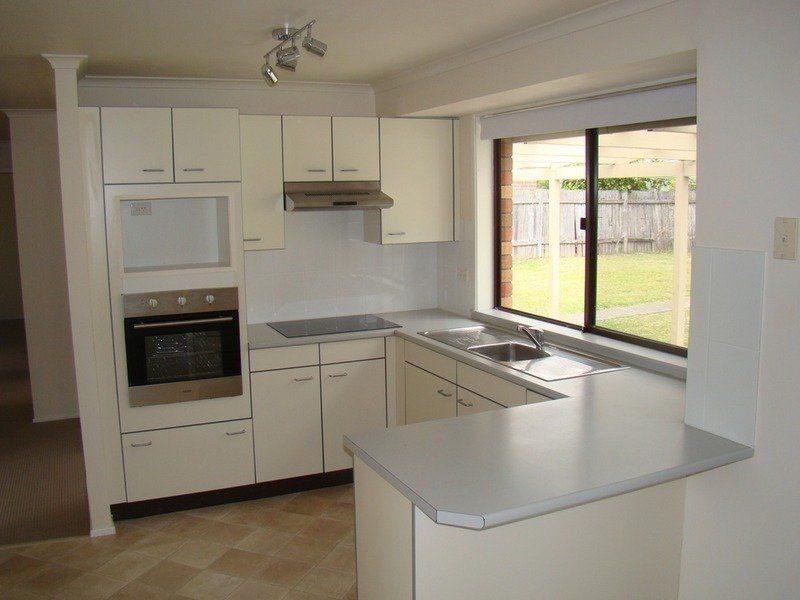 3 Wahroonga  Close, St Georges Basin NSW 2540