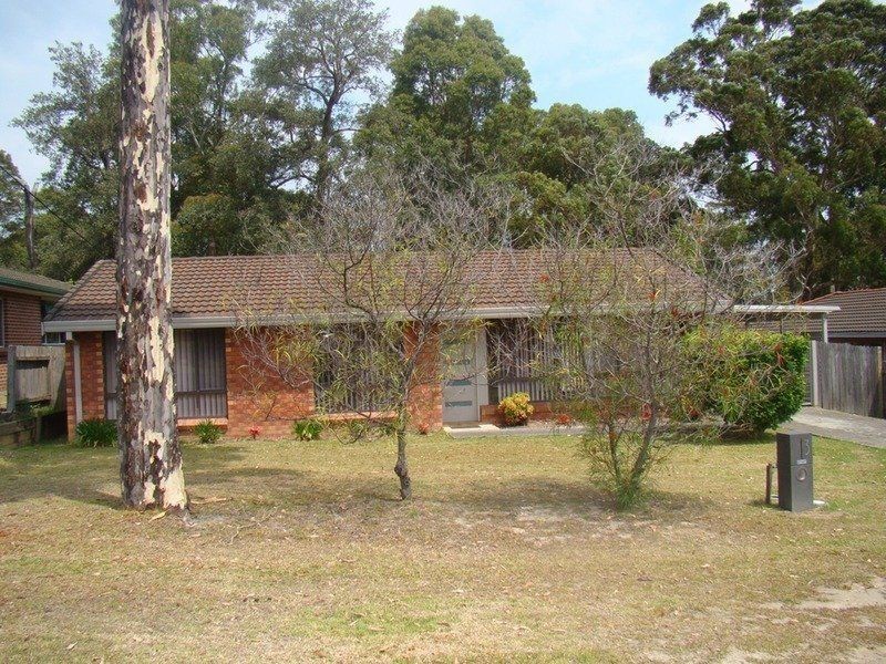 3 Wahroonga  Close, St Georges Basin NSW 2540