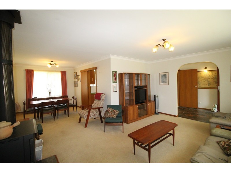 95 Basin View Parade, Basin View NSW 2540