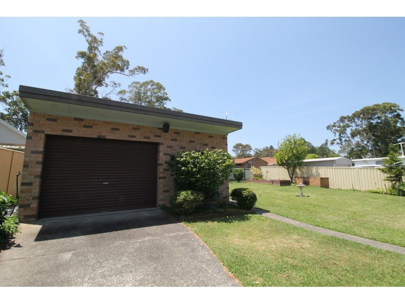 95 Basin View Parade, Basin View NSW 2540