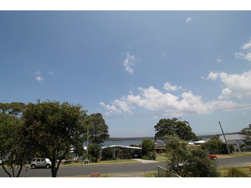 95 Basin View Parade, Basin View NSW 2540