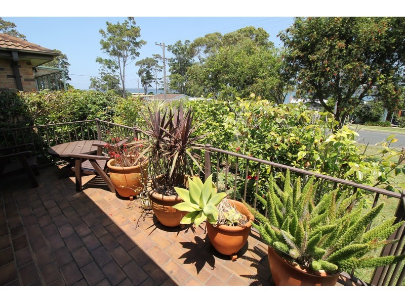 95 Basin View Parade, Basin View NSW 2540