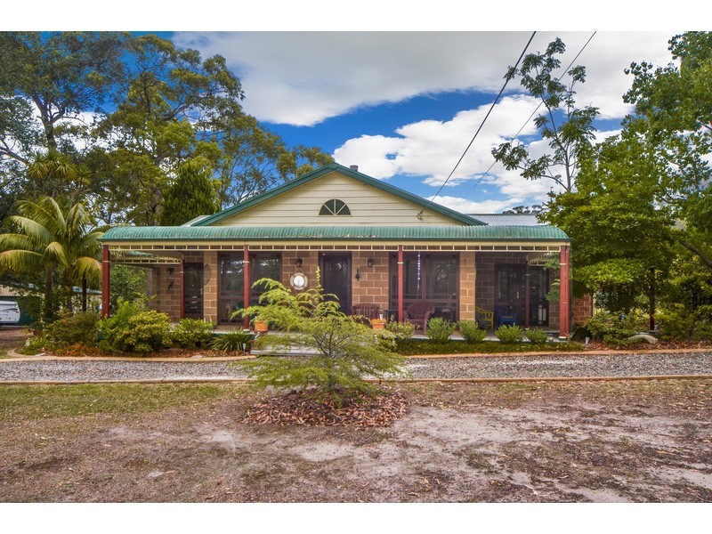 4 Atherton Street, Basin View NSW 2540