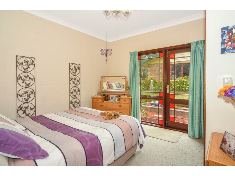 4 Atherton Street, Basin View NSW 2540