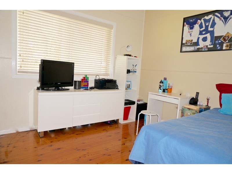 5 Streamside Street, Woollamia NSW 2540