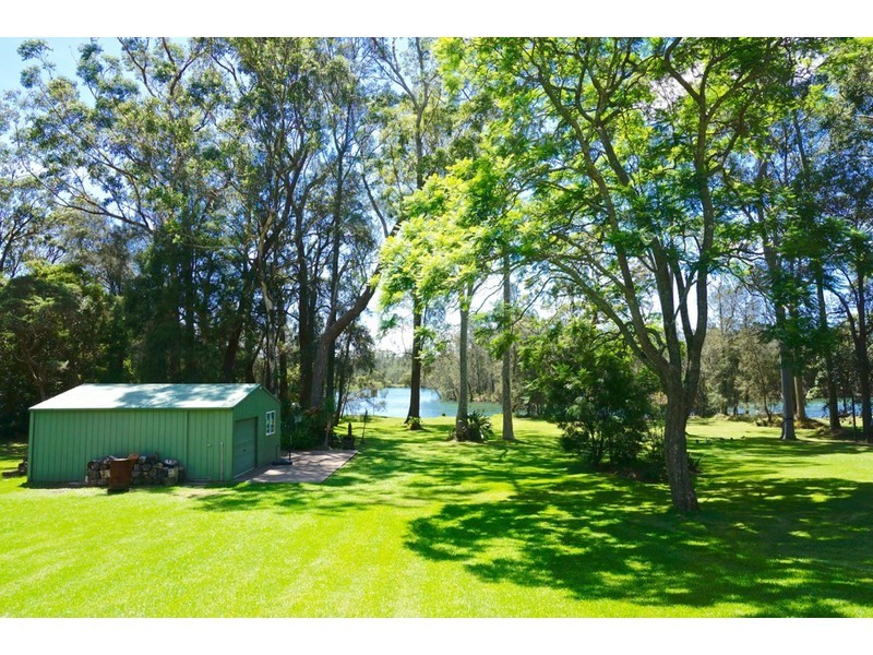 5 Streamside Street, Woollamia NSW 2540