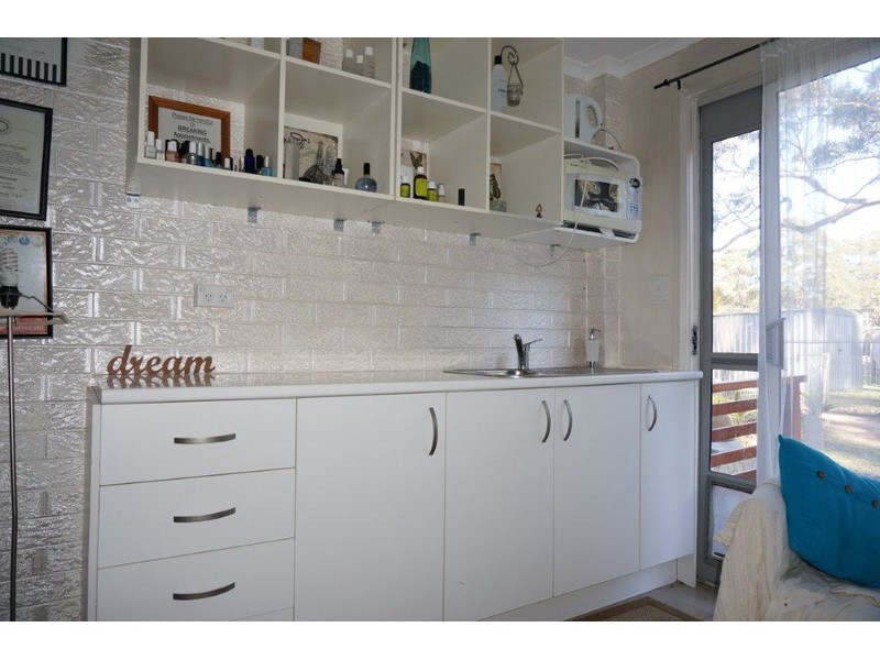 19 Elizabeth Drive, Vincentia NSW 2540