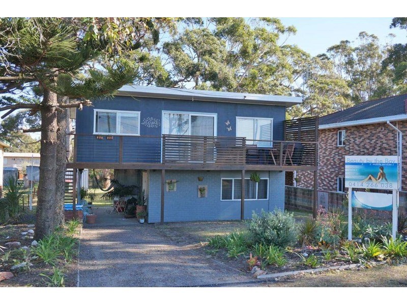 19 Elizabeth Drive, Vincentia NSW 2540