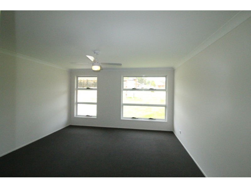 18 Hogbin Crescent, Sanctuary Point NSW 2540