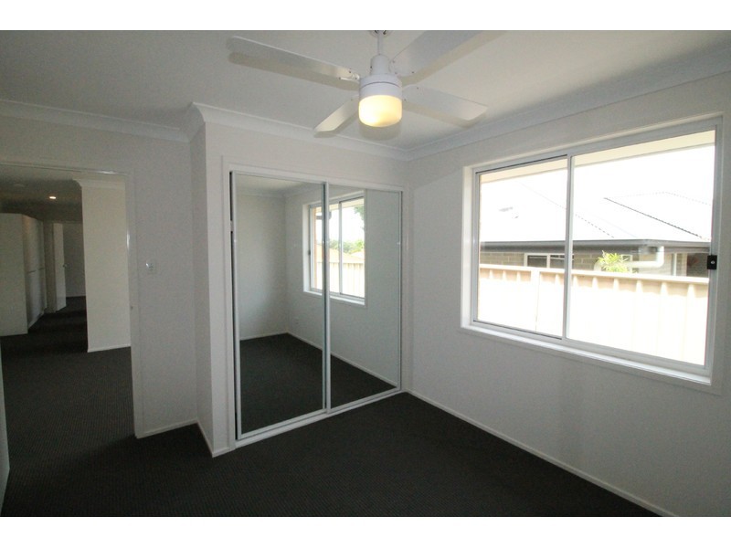 18 Hogbin Crescent, Sanctuary Point NSW 2540