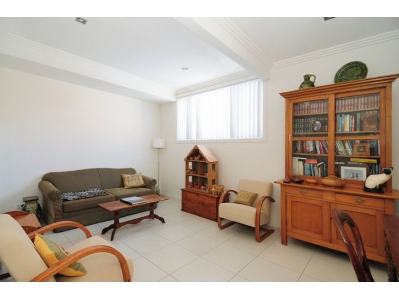 18 Greville Avenue, Sanctuary Point NSW 2540