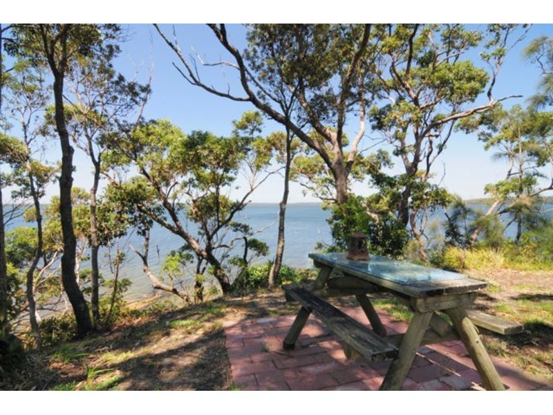 18 Greville Avenue, Sanctuary Point NSW 2540