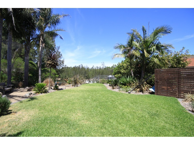 24 Panorama Road, St Georges Basin NSW 2540