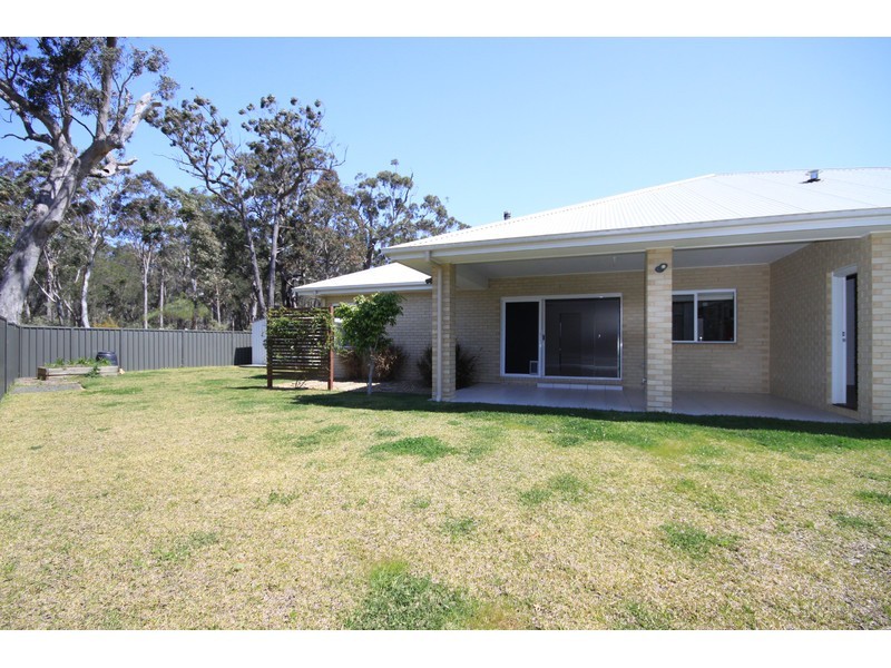 54 Coaster Circuit, Vincentia NSW 2540