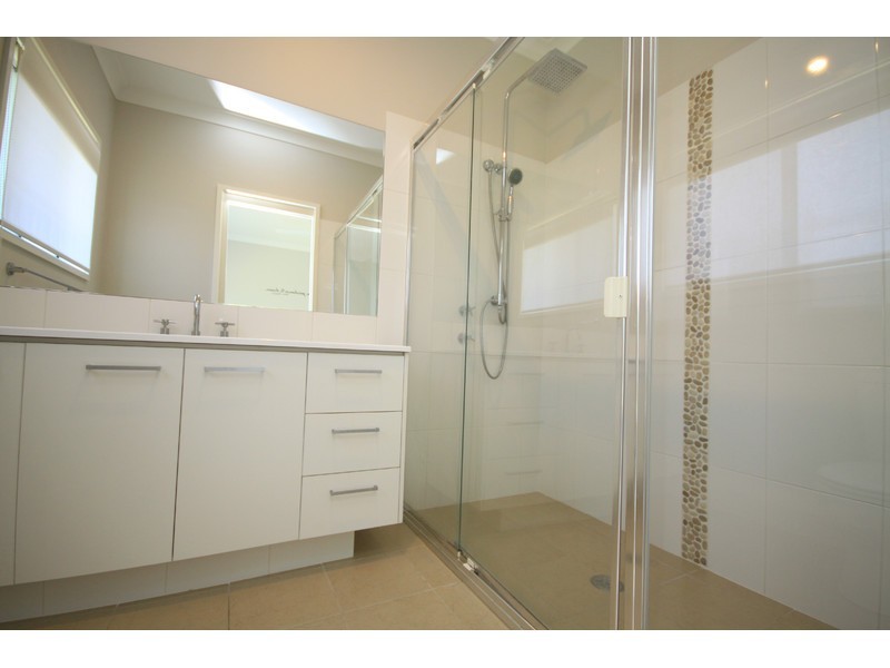 54 Coaster Circuit, Vincentia NSW 2540