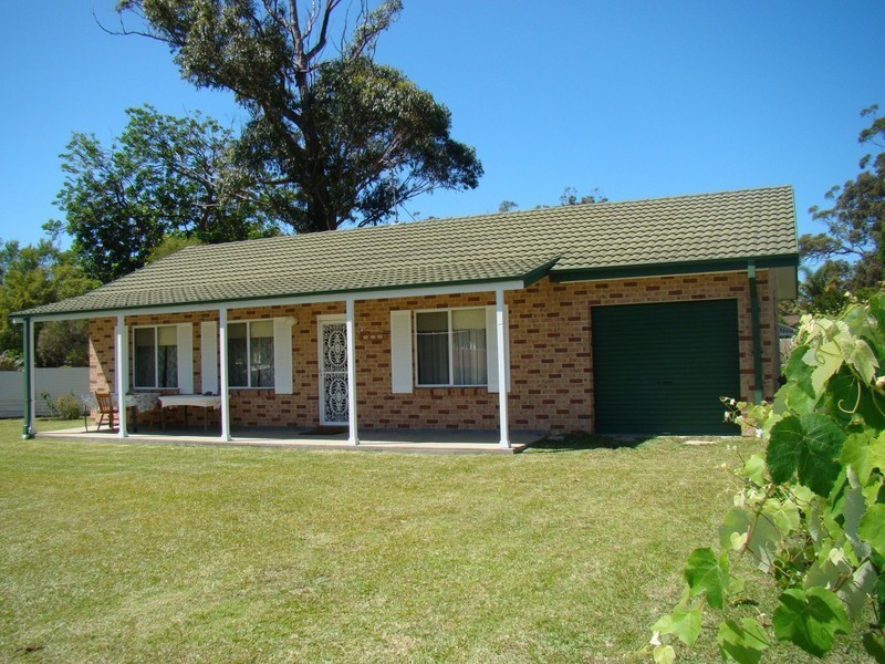 2 Edmund Street, Sanctuary Point NSW 2540