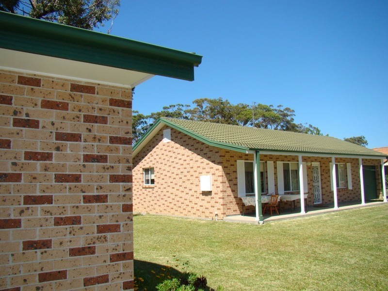 2 Edmund Street, Sanctuary Point NSW 2540