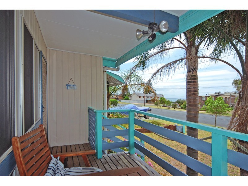 77 Elizabeth Drive, Vincentia NSW 2540