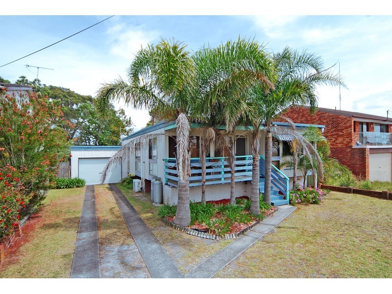 77 Elizabeth Drive, Vincentia NSW 2540